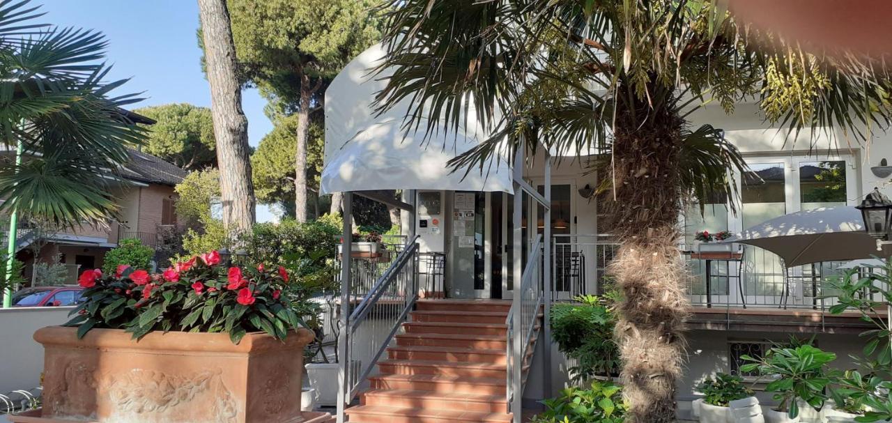 Hotel Garni Anna Cervia Exterior photo