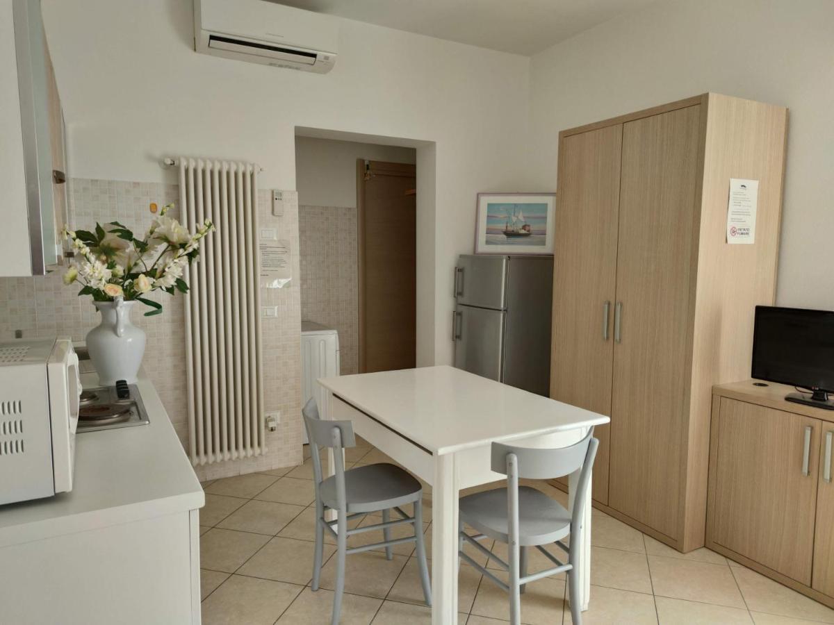 Hotel Garni Anna Cervia Exterior photo