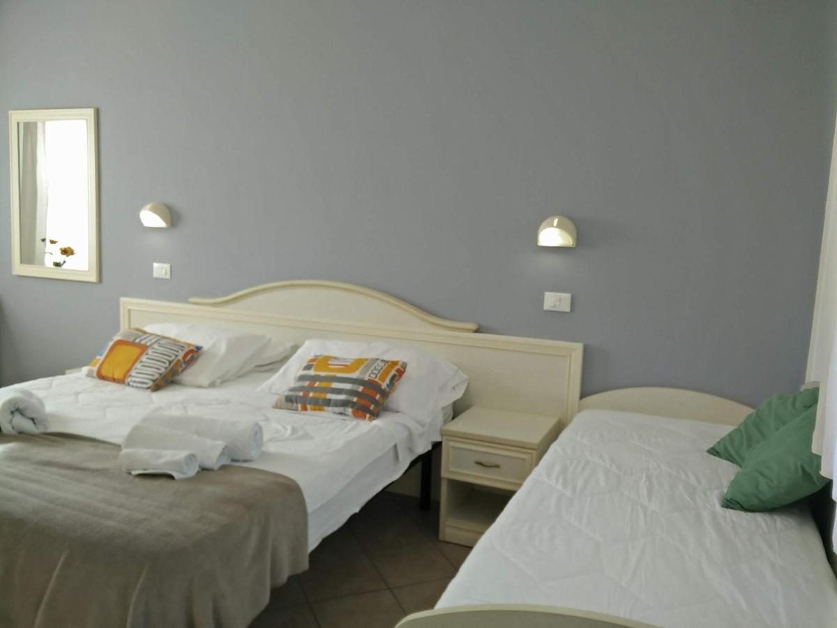 Hotel Garni Anna Cervia Exterior photo